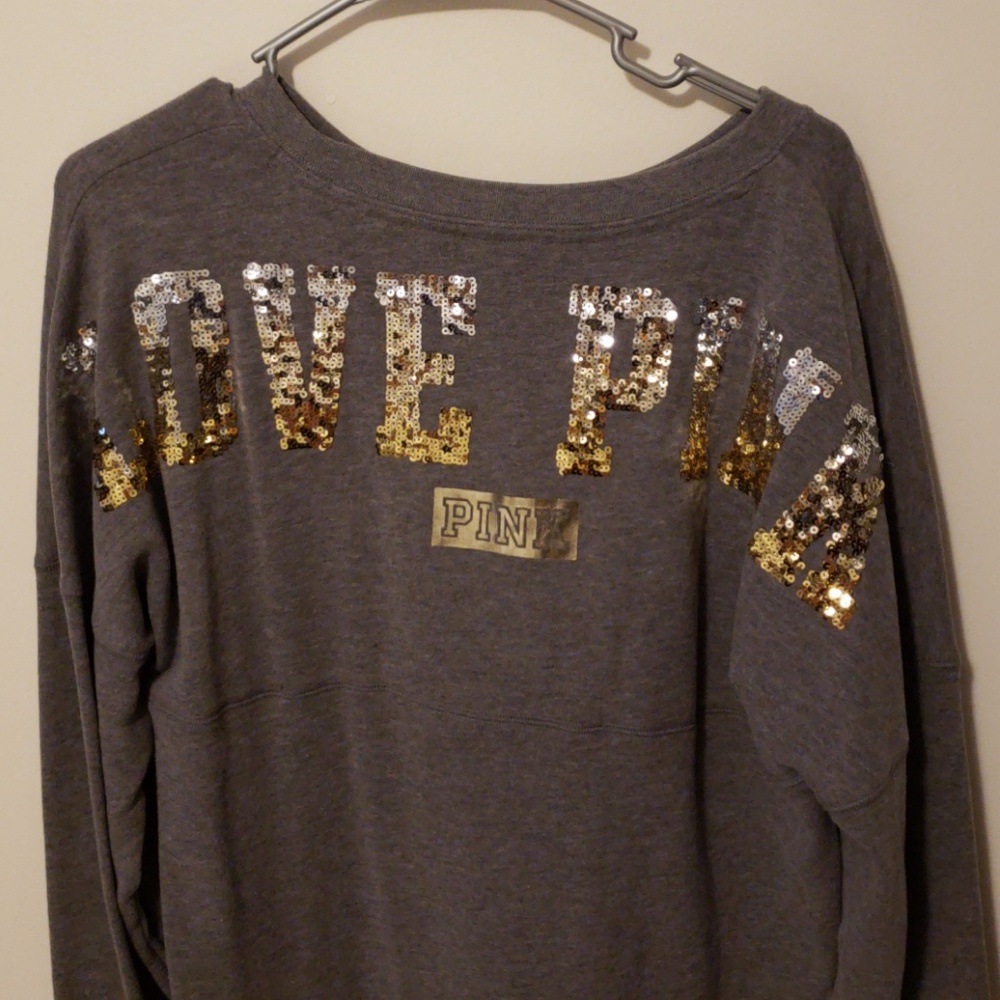 RARE NWOT VS pink bling crew